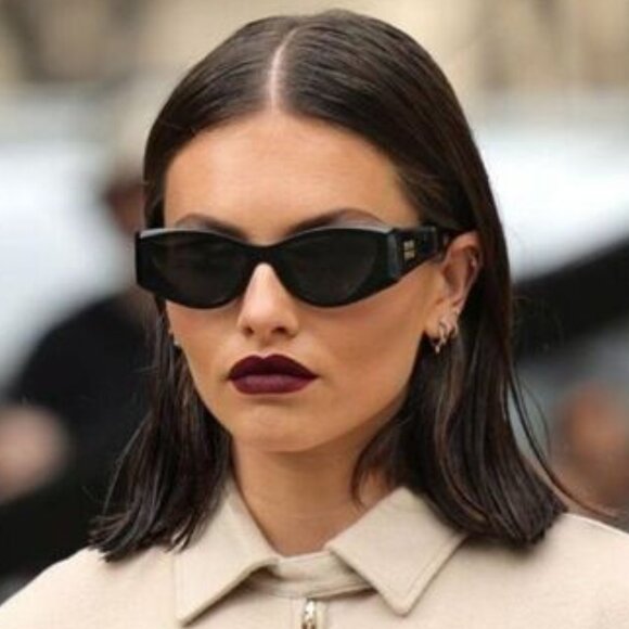 NEW MIU MIU WOMEN MU06YS 1AB5S0 SUNGLASSES BLACK EYEWEAR SMU 06Y 1AB5S0 - Picture 1 of 11